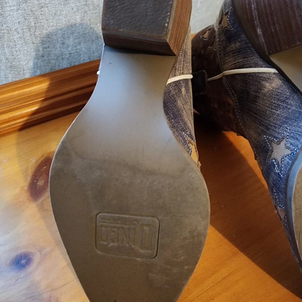 Dingo Leather Cowboy Boots - Picture 7 of 8